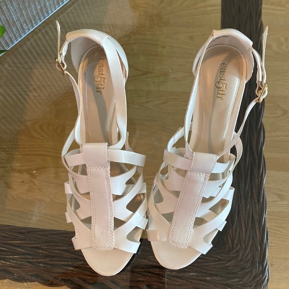 East 5th heels - Picture 1 of 6